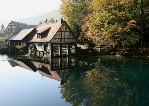 Erlebnisse Ausflugsziele Blaubeuren Blautopf