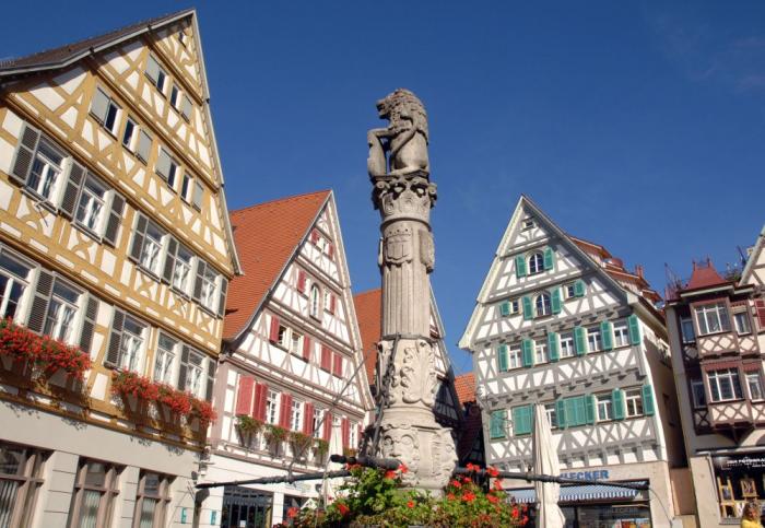 Deutsche Fachwerkstraße - Marktplatz Herrenberg