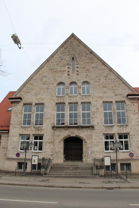 historisch geprägte Festhalle in Bad Urach